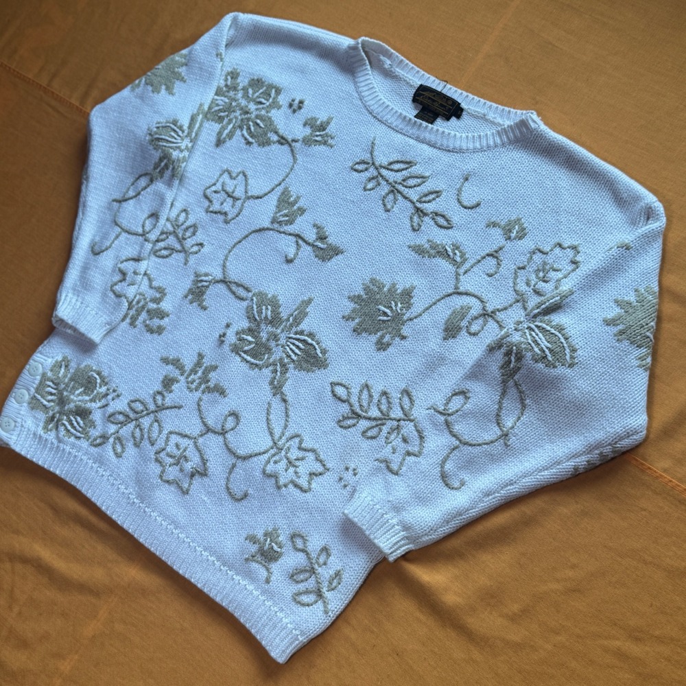 Eddie Bauer Floral Embroidered Cotton Sweater Small White Sage Cottagecore 1992